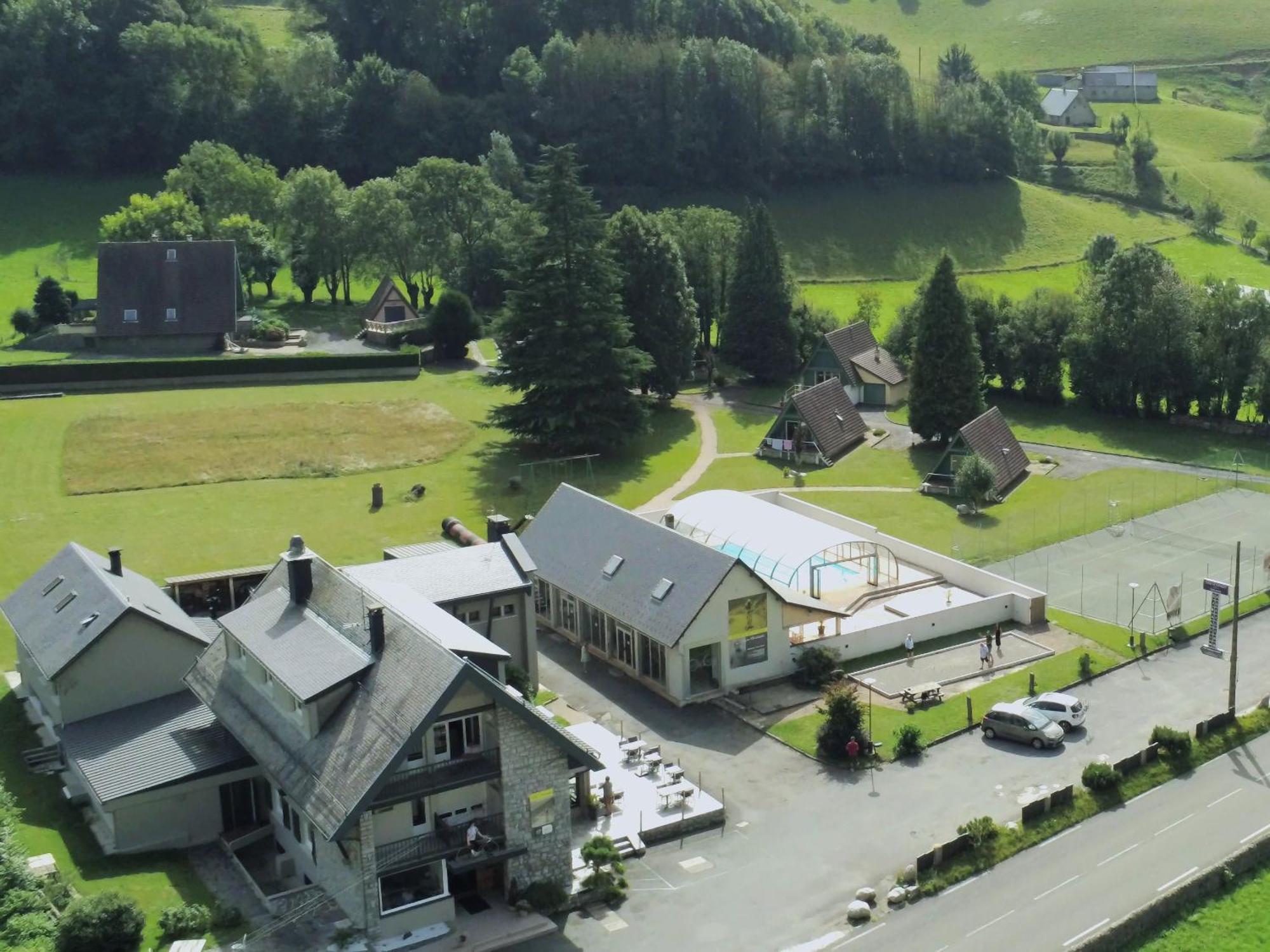Hotel Le Chalet Sainte-Marie-de-Campan Eksteriør bilde